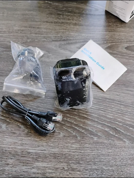 Wireless-N WiFi Repeater - Picture 2 of 7